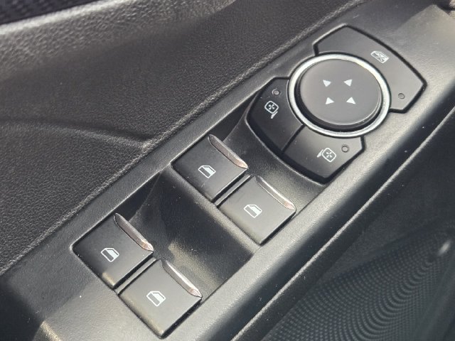 Used 2025 Ford Escape ST-Line AWD/4WD image 32