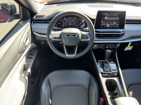 New 2026 Jeep Compass Latitude image 14