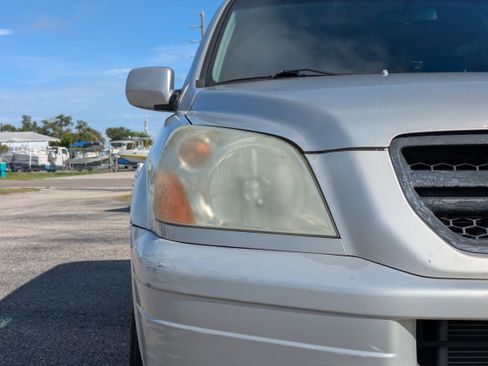Used 2004 Honda Pilot EX image 10