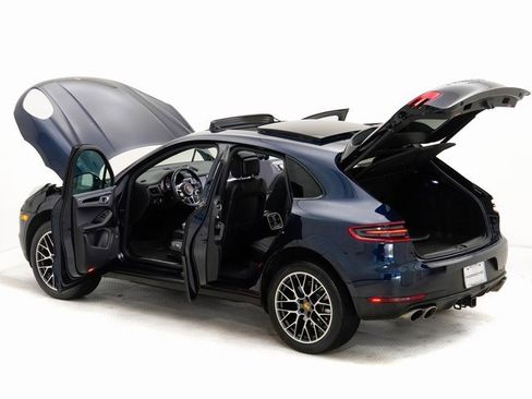 Used 2018 Porsche Macan S image 31