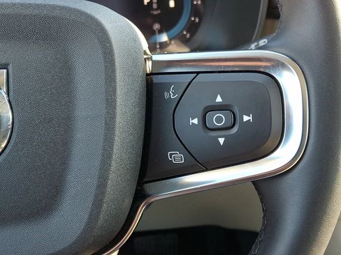 Used 2023 Volvo XC40 B5 Plus w/ Driver Assist Package image 22