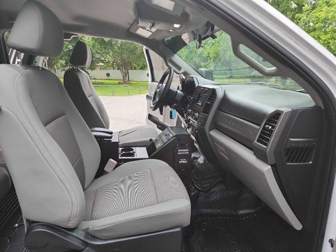 Used 2018 Ford F250 XL w/ Power Equipment Group RWD image 36