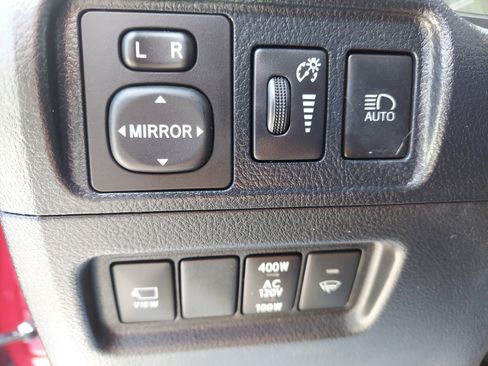 Used 2022 Toyota 4Runner Limited AWD/4WD image 28