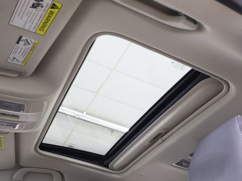 Used 2020 MAZDA CX-5 Touring image 22