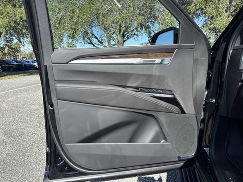 New 2026 Cadillac Escalade ESV Platinum Luxury w/ LPO, Floor Liner Package AWD/4WD image 19