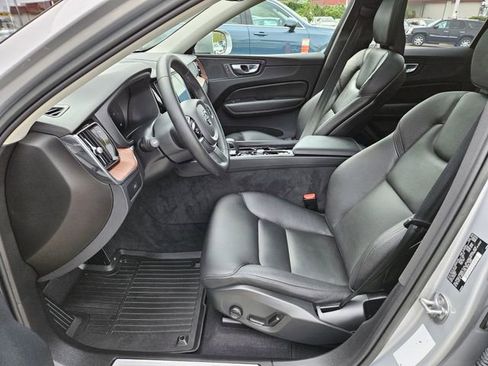 Certified 2023 Volvo XC60 B5 Plus w/ Climate Package AWD/4WD image 14