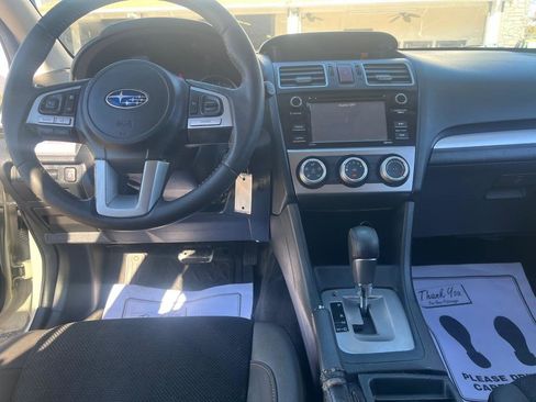 Used 2016 Subaru Crosstrek 2.0i Premium AWD/4WD image 14