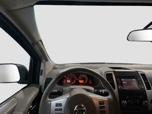 Used 2016 Nissan Frontier SV AWD/4WD image 7