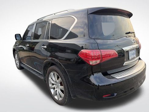 Used 2014 INFINITI QX80 4WD w/ Deluxe Touring Package image 3