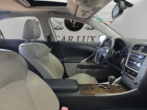 Used 2011 Lexus IS 250 w/ Premium Pkg Value Edition RWD image 15
