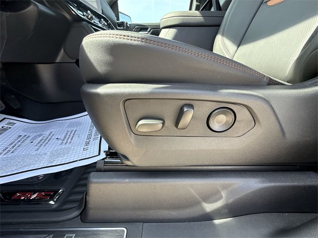 Used 2025 GMC Sierra 1500 AT4 w/ AT4 Premium Package AWD/4WD image 20