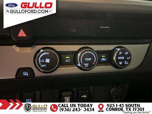 Used 2020 Toyota Tacoma SR5 RWD image 27
