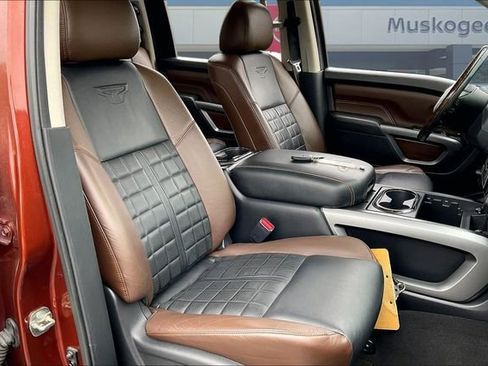 Used 2017 Nissan Titan Platinum Reserve AWD/4WD image 28