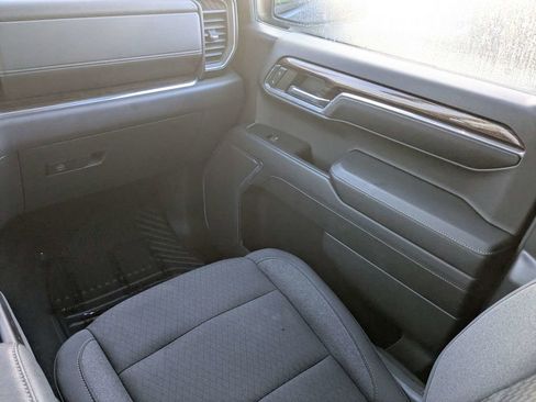 Used 2024 Chevrolet Silverado 1500 LT AWD/4WD image 17