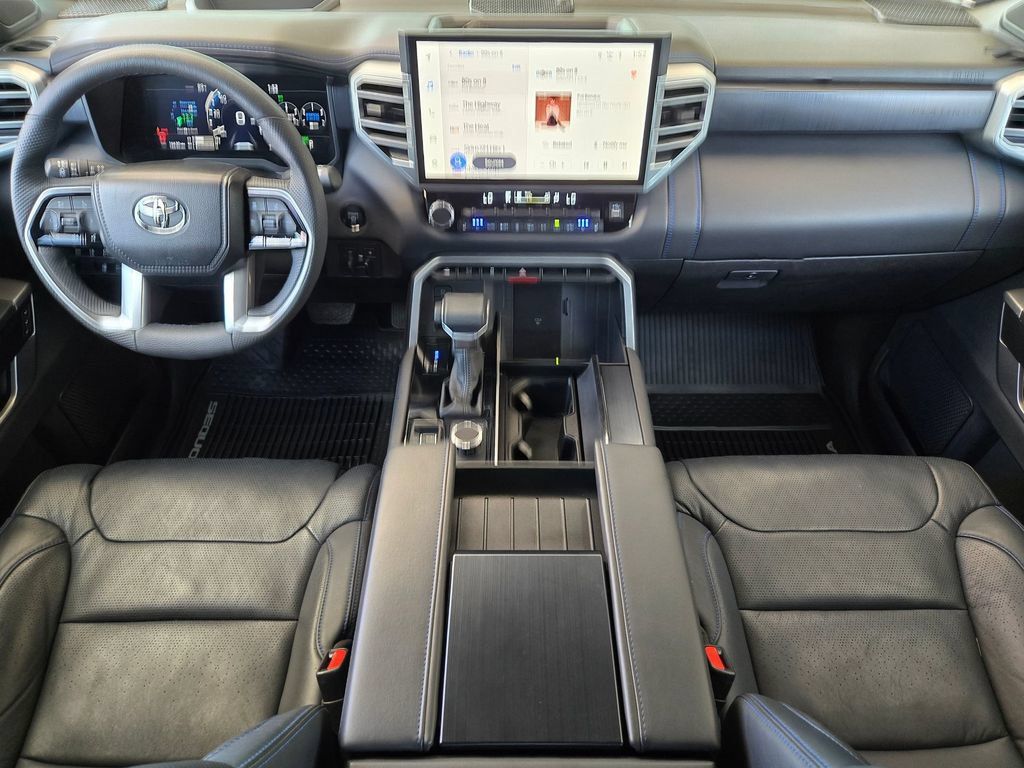 Used 2025 Toyota Sequoia Platinum AWD/4WD image 17