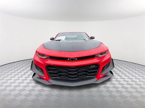 Used 2020 Chevrolet Camaro ZL1 image 2