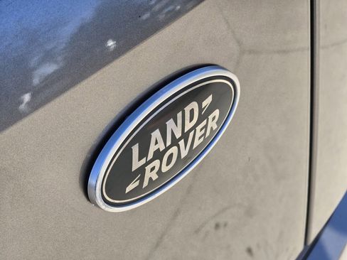 Used 2021 Land Rover Range Rover Evoque R-Dynamic SE image 12