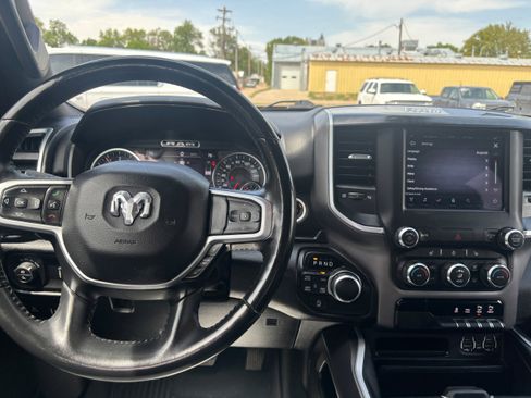 Used 2021 RAM 1500 Big Horn AWD/4WD image 14