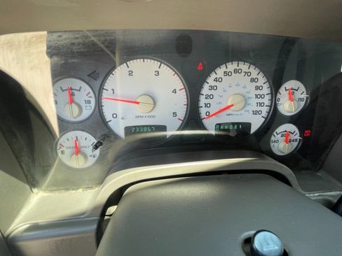 Used 2004 Dodge Ram 2500 Truck SLT w/ Sport Appearance Group AWD/4WD image 12