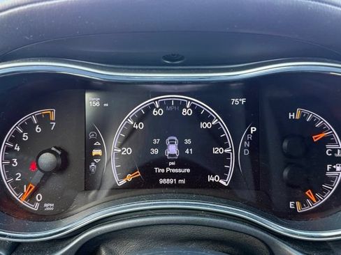 Used 2018 Jeep Grand Cherokee Limited AWD/4WD image 19