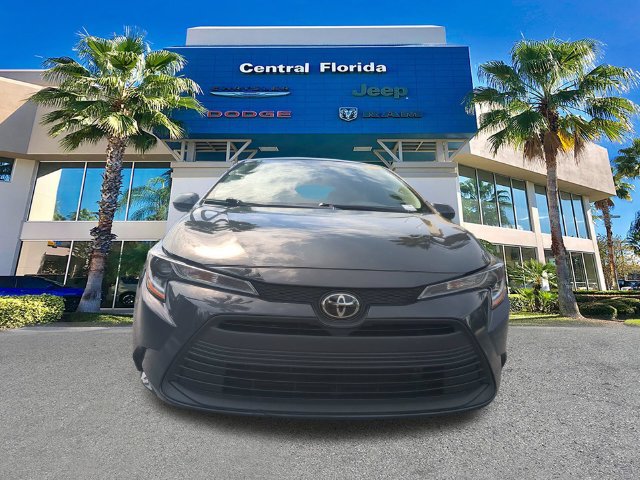 Used 2024 Toyota Corolla LE w/ LE Convenience Package FWD image 9