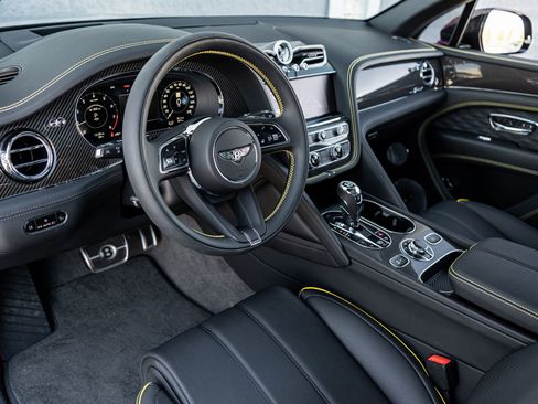 Certified 2026 Bentley Bentayga Speed AWD/4WD image 31