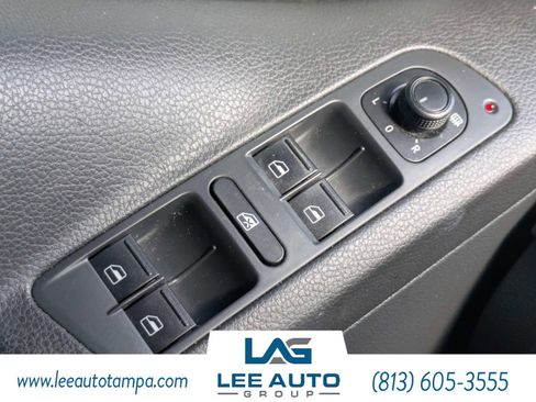 Used 2017 Volkswagen Tiguan S FWD image 21