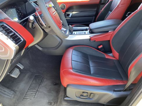 Used 2021 Land Rover Range Rover Sport HST image 18