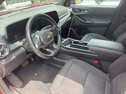Certified 2025 Chevrolet Equinox LT w/ Safety and Technology Package FWD image 6