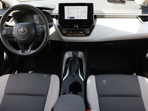 Used 2024 Toyota Corolla LE FWD image 2