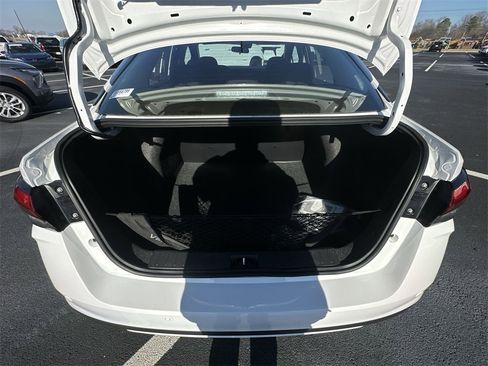 Used 2025 Nissan Versa S w/ Trunk Package image 22
