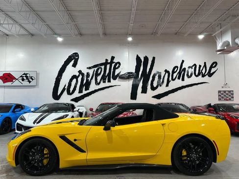 Used 2014 Chevrolet Corvette Stingray Convertible w/ 2LT Preferred Equipment Group RWD image 2