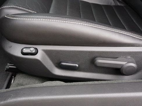 Used 2014 Ford Mustang GT Premium image 22