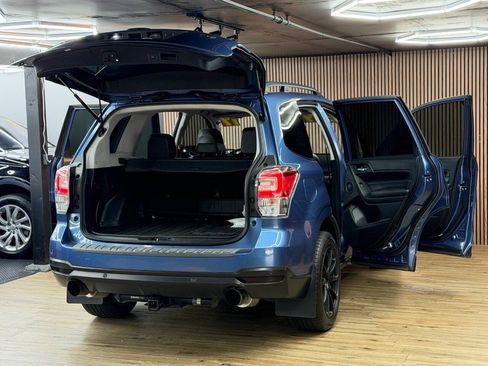Used 2017 Subaru Forester 2.0XT Touring AWD/4WD image 7