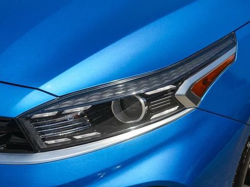 Certified 2023 Kia Forte GT-Line FWD image 6