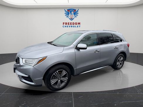 Used 2017 Acura MDX SH-AWD image 2