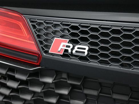 Used 2023 Audi R8 V10 performance w/ Carbon Exterior Package RWD image 14