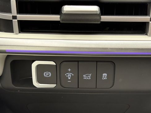 Used 2024 Hyundai Santa Fe Calligraphy image 13