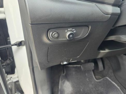 Used 2024 Buick Encore GX Preferred FWD image 16