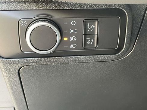 New 2026 Ford Explorer Active image 13