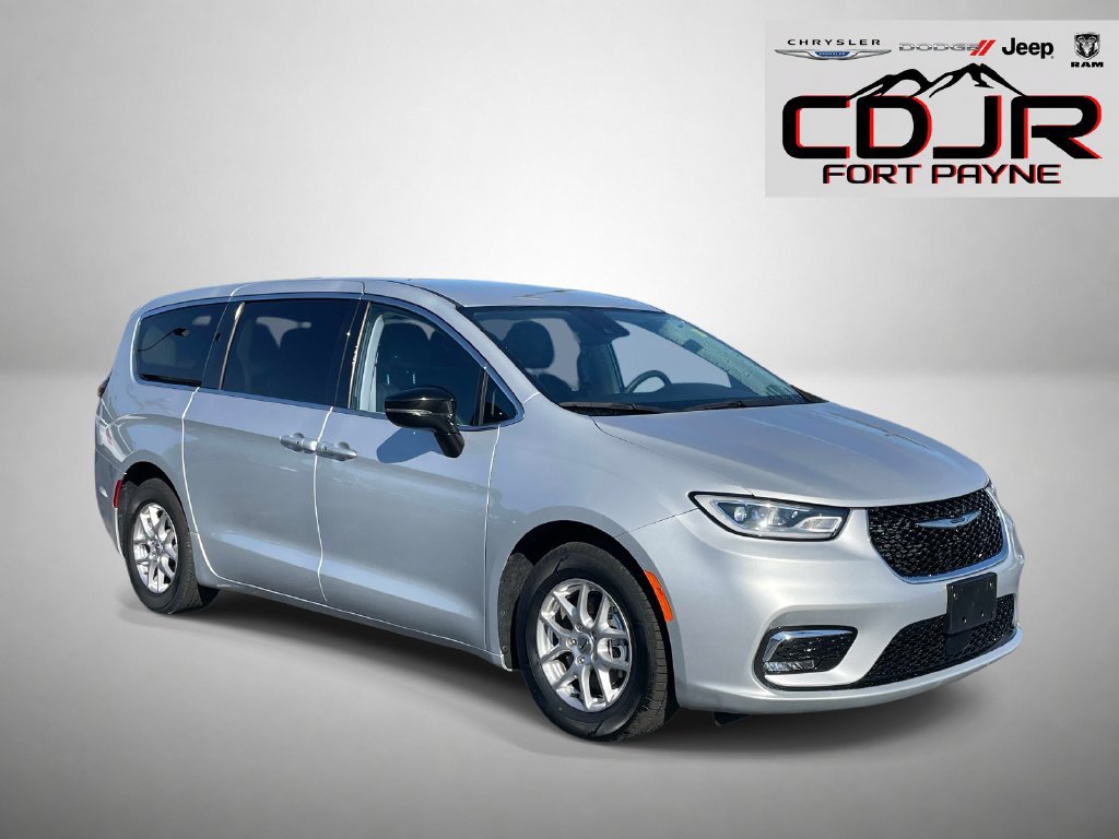 Used 2024 Chrysler Pacifica Touring-L FWD image 1