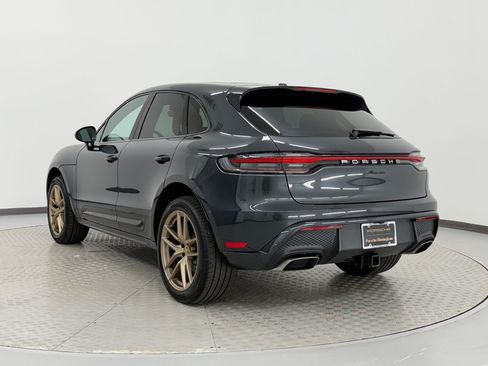 Used 2026 Porsche Macan AWD/4WD image 3