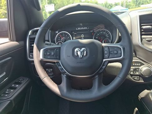 Used 2025 RAM 1500 Big Horn AWD/4WD image 19