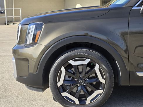 Used 2023 Kia Telluride S w/ S Sunroof Package image 17