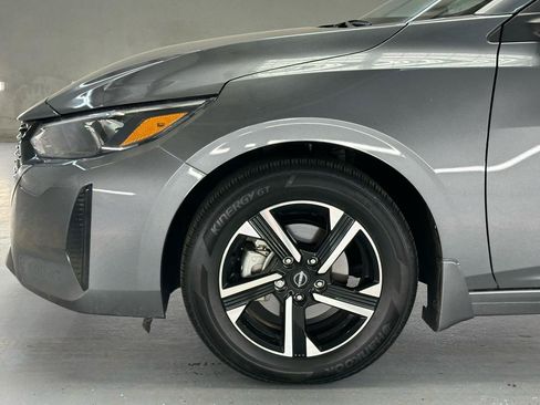 Used 2025 Nissan Sentra SV w/ All-Weather Package FWD image 5