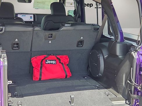 New 2026 Jeep Wrangler Unlimited Rubicon AWD/4WD image 8