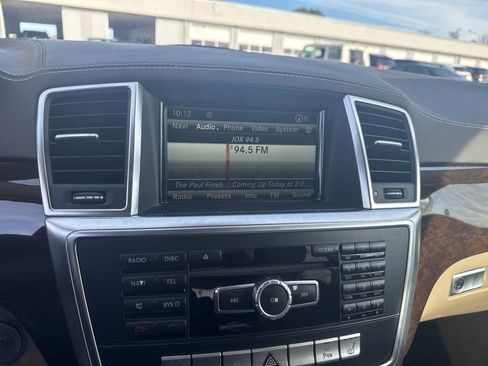 Used 2016 Mercedes-Benz GL 320 BlueTEC 4MATIC image 21