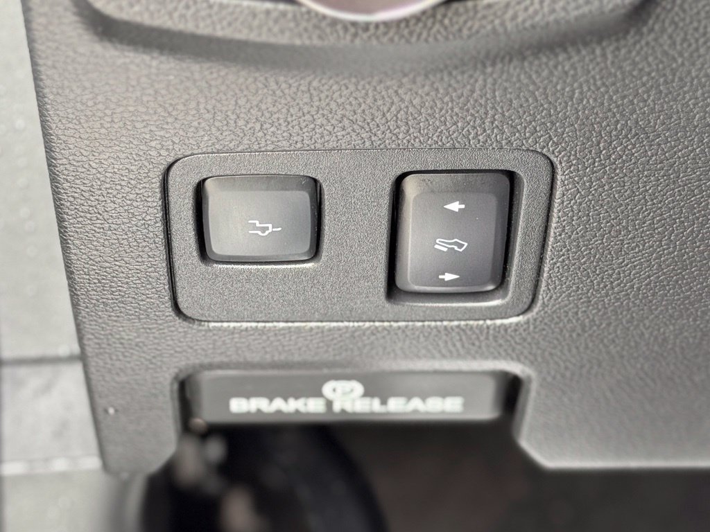 Used 2018 Ford F250 Platinum w/ Platinum Ultimate Package AWD/4WD image 25