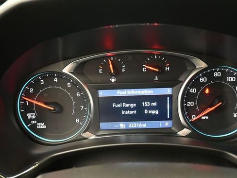 Used 2023 Chevrolet Equinox RS w/ RS Leather Package image 9