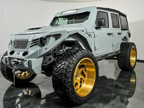 Used 2023 Jeep Wrangler Unlimited Rubicon 392 w/ Dual Top Group AWD/4WD image 5